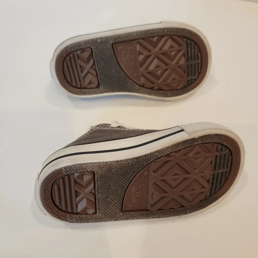 Converse all star baby chuck Taylor infant low top grey size 4